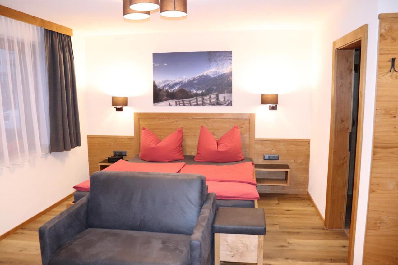 Haus Alpenflora Apartment เฟลียร์ช ภายนอก รูปภาพ