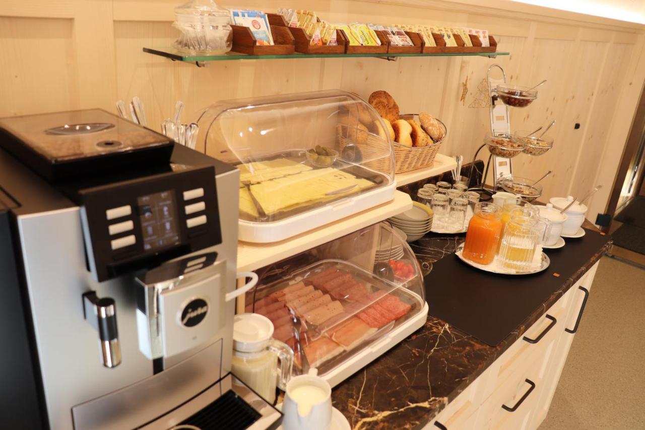 Haus Alpenflora Apartment เฟลียร์ช ภายนอก รูปภาพ