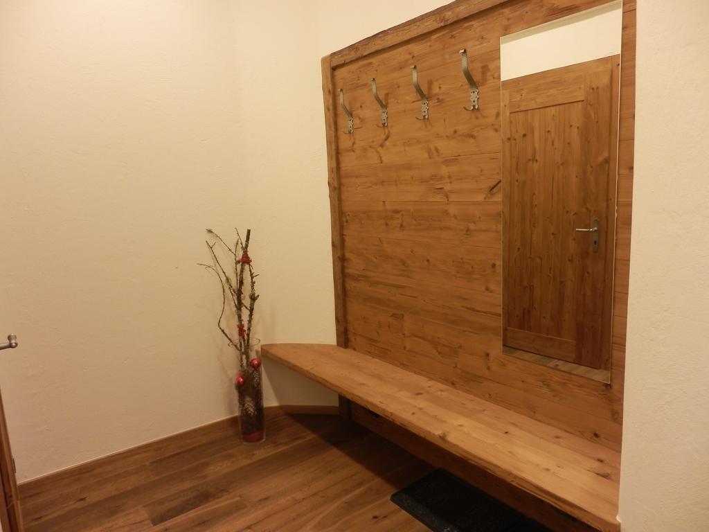 Haus Alpenflora Apartment เฟลียร์ช ภายนอก รูปภาพ